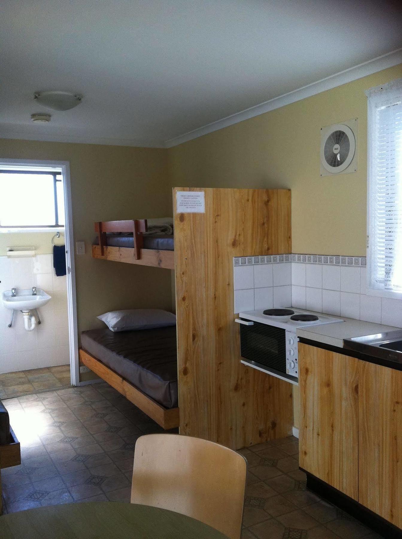 Gum Tree Caravan Park Port Fairy Exterior foto
